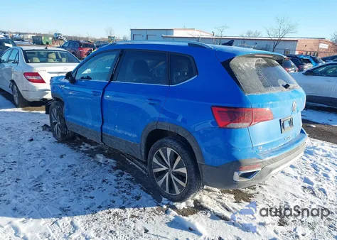 2022 Volkswagen Taos 1.5T Se из США, поврежденный, VIN 3VVYX7B20NM077091